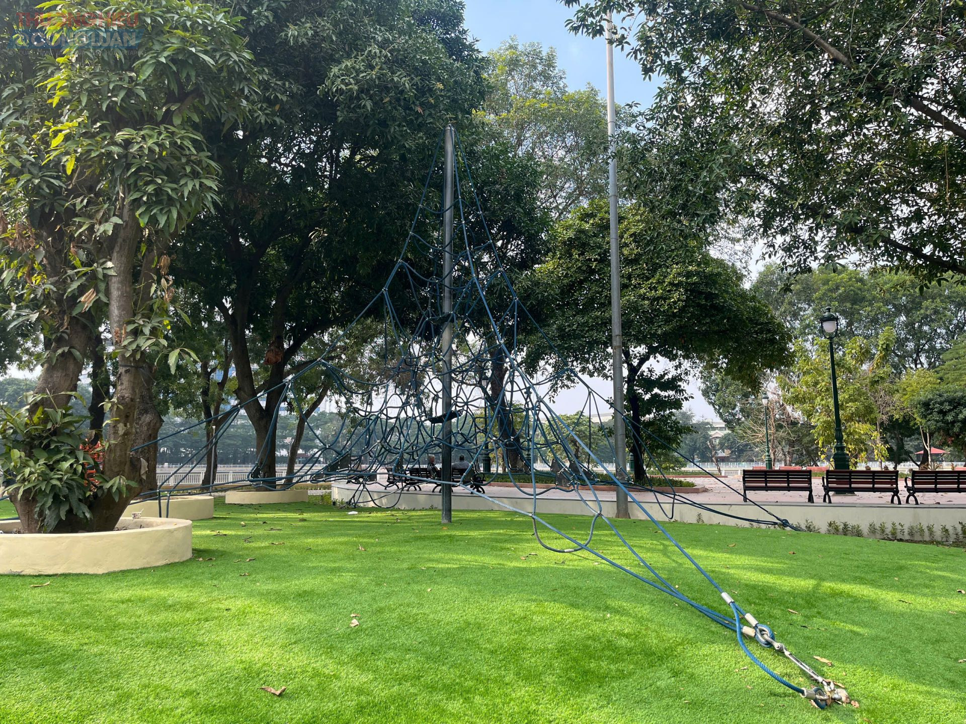 C&aacute;c hạng mục được bố tr&iacute; khoa học, ph&ugrave; hợp nhiều độ tuổi, g&oacute;p phần tạo m&ocirc;i trường vui chơi l&agrave;nh mạnh, gi&uacute;p trẻ em vận động, ph&aacute;t triển thể chất v&agrave; gắn kết sinh hoạt gia đ&igrave;nh trong kh&ocirc;ng gian xanh của c&ocirc;ng vi&ecirc;n.