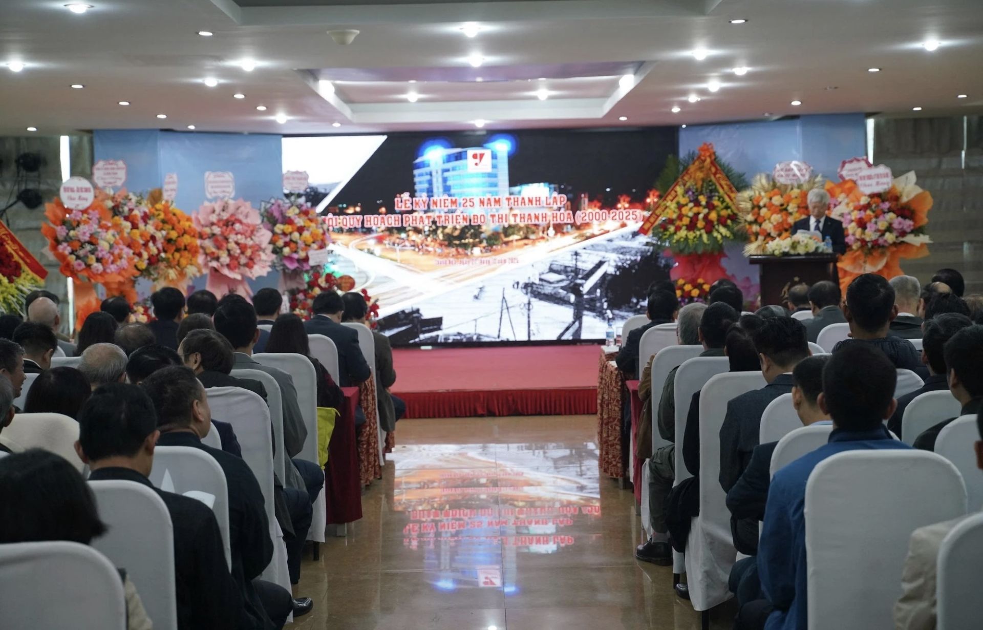 Hội Quy hoạch phát triển đô thị Thanh Hóa kỷ niệm 25 năm xây dựng và phát triển