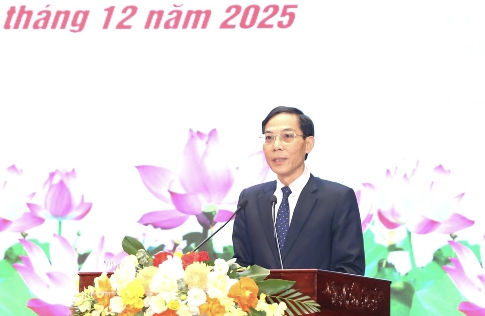 Ph&oacute; Chủ tịch UBND tỉnh Đầu Thanh T&ugrave;ng ph&aacute;t biểu tại đại hội.