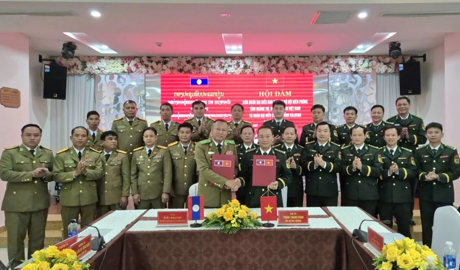 Đẩy mạnh hợp tác, giữ vững an ninh biên giới Quảng Trị - Salavan