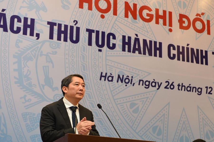 Thứ trưởng Bộ T&agrave;i ch&iacute;nh Cao Anh Tuấn ph&aacute;t biểu.