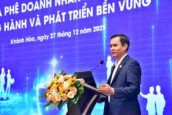 &Ocirc;ng Nguyễn Thanh Hải- Tổng Gi&aacute;m đốc C&ocirc;ng ty Yến s&agrave;o Kh&aacute;nh H&ograve;a, Chủ tịch Hội Doanh nh&acirc;n trẻ tỉnh Kh&aacute;nh H&ograve;a ph&aacute;t biểu.