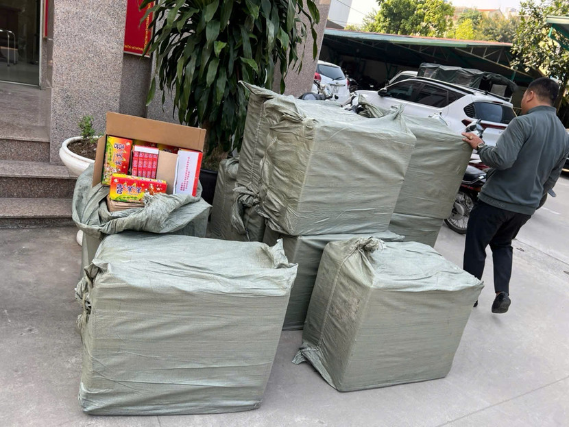 Hà Nội: Khởi tố hai đối tượng trong đường dây buôn bán hơn 250kg pháo nổ