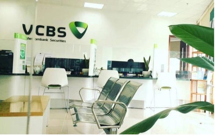 Vietcombank rót thêm 10.000 tỷ vào một công ty chứng khoán