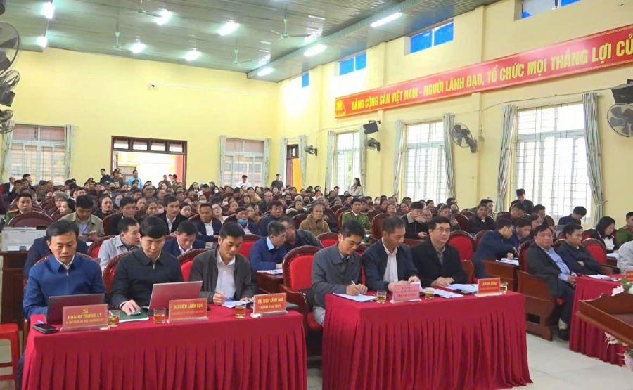 Hà Tĩnh: Đối thoại tháo gỡ vướng mắc về chính sách chuyển đổi nghề đối với dự án hồ Rào Trổ