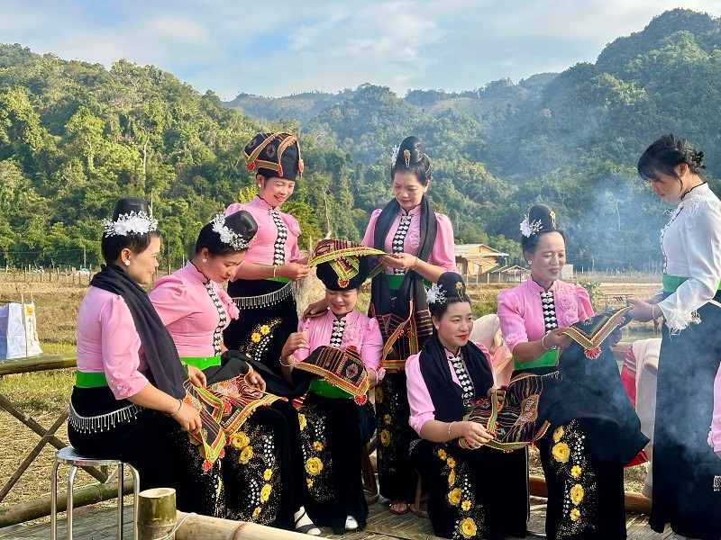 Rộn ràng Ngày hội xuân Sam Mứn - Không gian văn hóa sống động nơi vùng cao Điện Biên