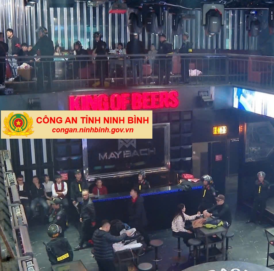 Ninh B&igrave;nh đột k&iacute;ch 2 qu&aacute;n bar, ph&aacute;t hiện 30 người dương t&iacute;nh với ma t&uacute;y