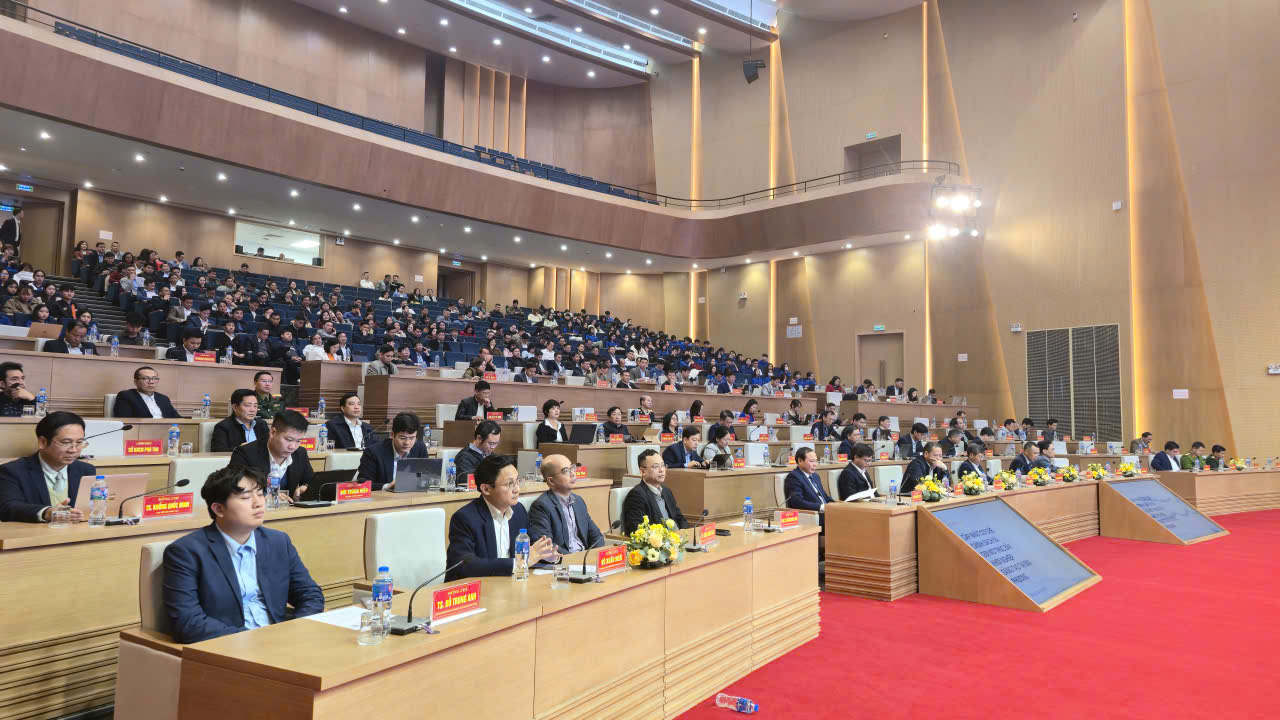 Đại biểu tham dự lễ khai mạc Tuần lễ Khởi nghiệp v&agrave; Đổi mới s&aacute;ng tạo tỉnh L&agrave;o Cai năm 2025