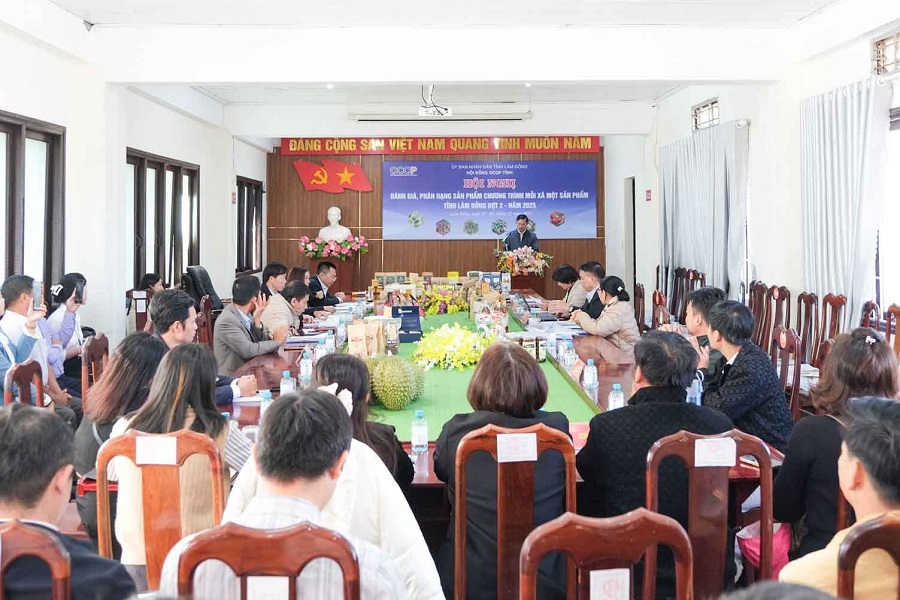 Quang cảnh hội nghị