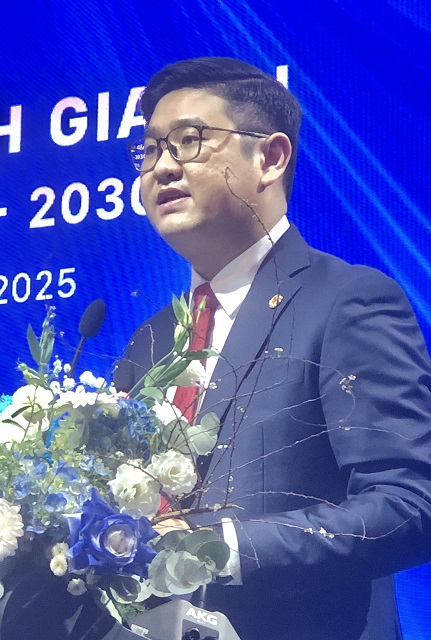 Anh Vũ Hồng Qu&acirc;n ph&aacute;t biểu khai mạc Đại hội. Ảnh: Viết Hiền