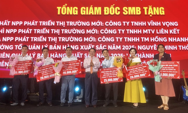 Công ty Bia Sài Gòn – Miền Trung tại Quy Nhơn nộp ngân sách trên 300 tỷ đồng