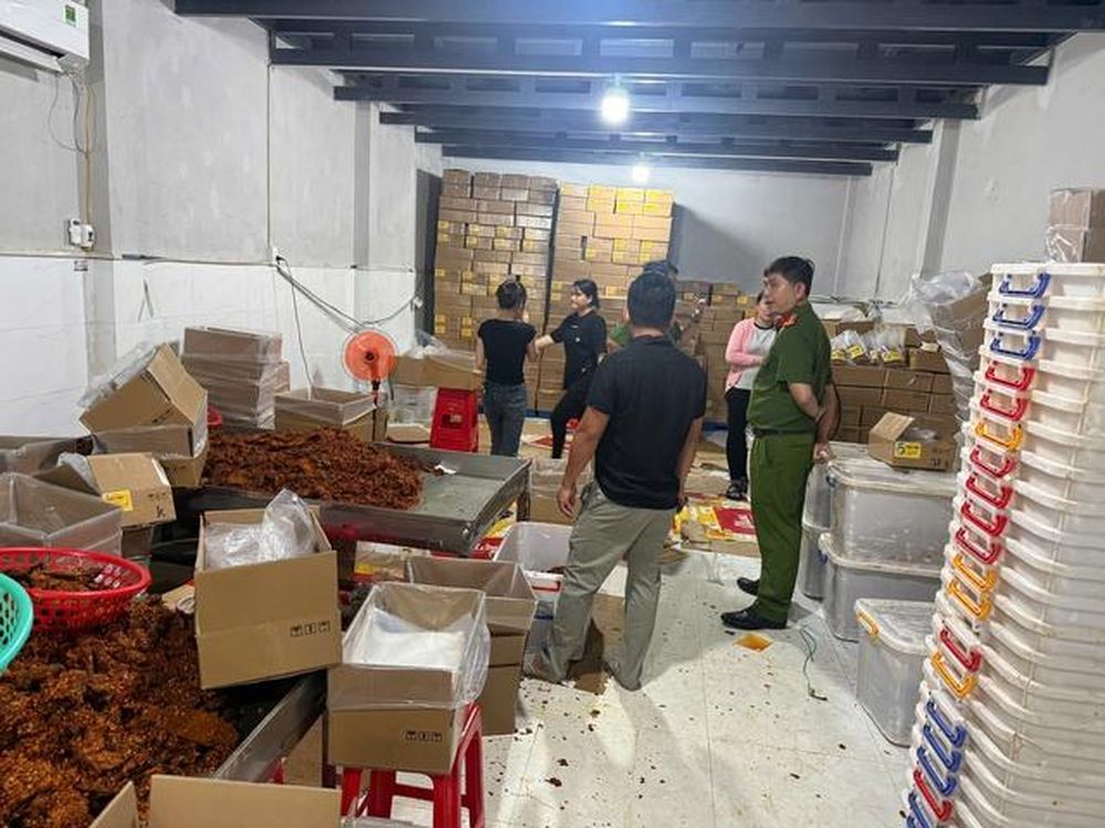 TP. HCM: Triệt phá loạt kho lạnh, tiêu hủy hơn 30 tấn nội tạng, thịt động vật không rõ nguồn gốc