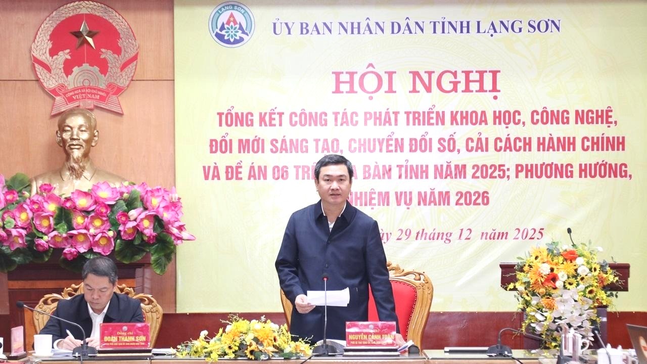 Chủ tịch UBND tỉnh Lạng Sơn Nguyễn Cảnh To&agrave;n