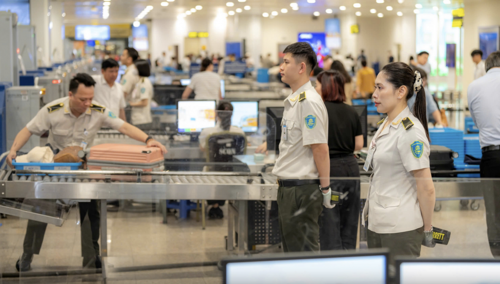 Hàng không siết chặt, chống buôn lậu, gian lận thương mại dịp Tết Nguyên đán Bính Ngọ 2026