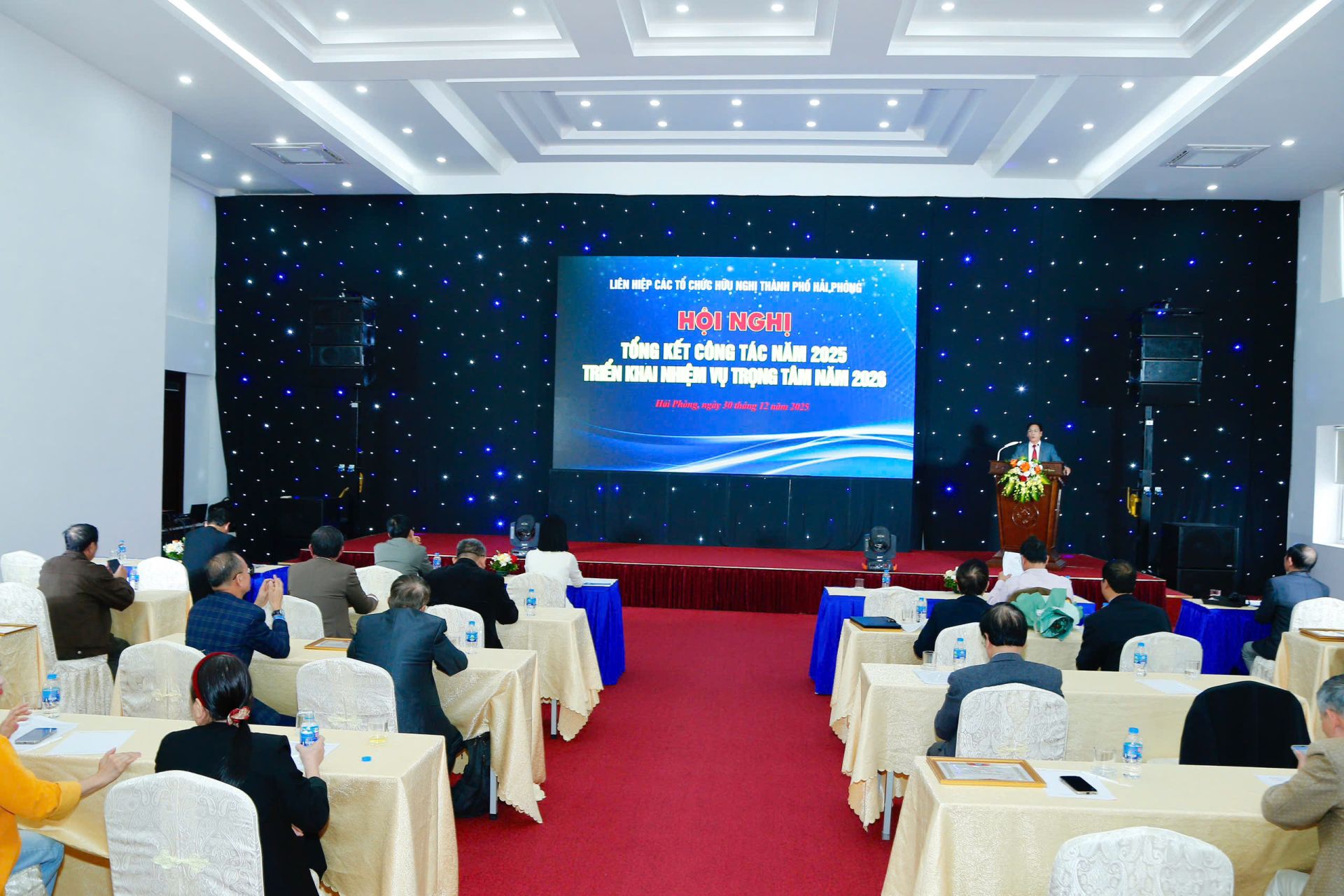 Toàn cảnh Hội nghị. Toàn cảnh Hội nghị.