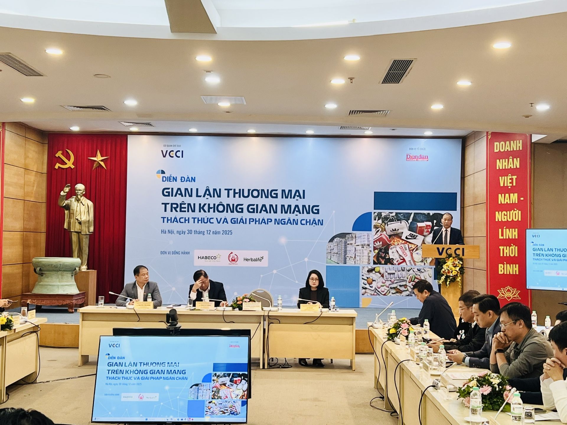 Tăng cường phòng chống gian lận thương mại trên không gian mạng