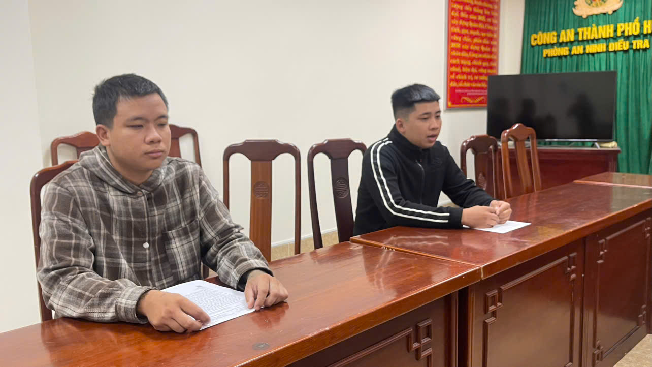 Huế: Khởi tố 2 đối tượng về hành vi “Tàng trữ vũ khí quân dụng”