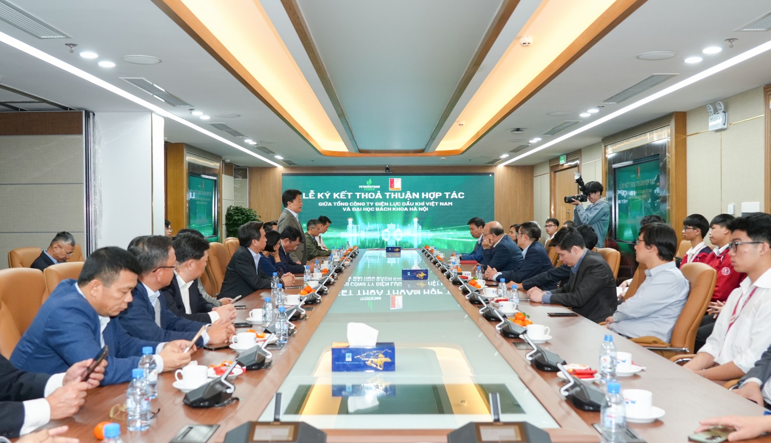 Toàn cảnh buổi lễ Toàn cảnh buổi lễ