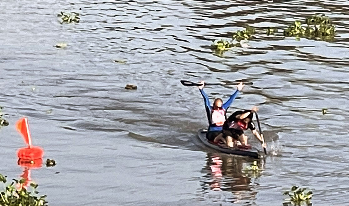 Hơn 240 vận động viên tham gia Giải đua thuyền ván SUP thành phố Cần Thơ mở rộng năm 2025