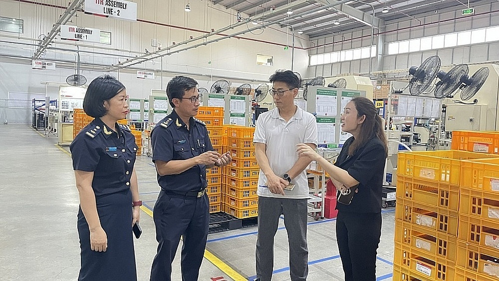 Hải Quan khu vực XII thu ngân sách nhà nước năm 2025 đạt 20.823 tỷ đồng