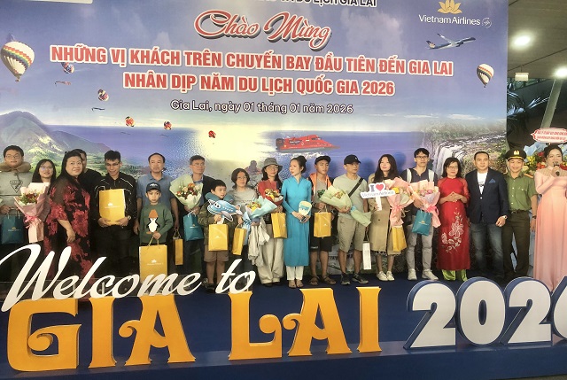 Gia Lai đón đoàn khách đầu tiên của năm mới 2026