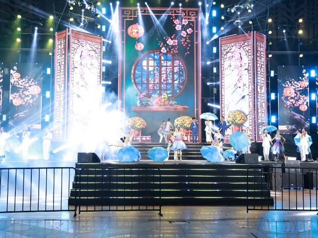 S&ocirc;i động chuỗi chương tr&igrave;nh Countdown Party 2026 tại Quảng Trị.