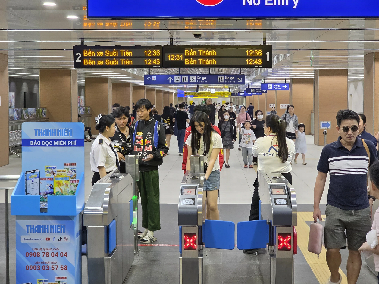 H&agrave;nh kh&aacute;ch đi metro miễn ph&iacute; ng&agrave;y 1/1/2026.