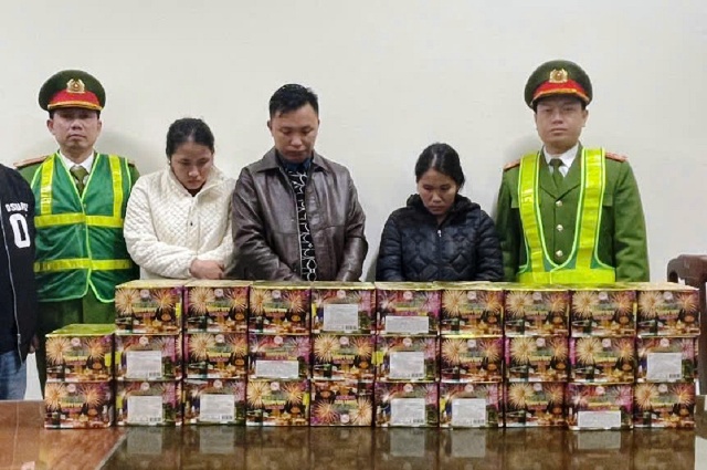 Nghệ An: Khởi tố vụ án tàng trữ gần 32kg pháo nổ, 3 đối tượng liên quan