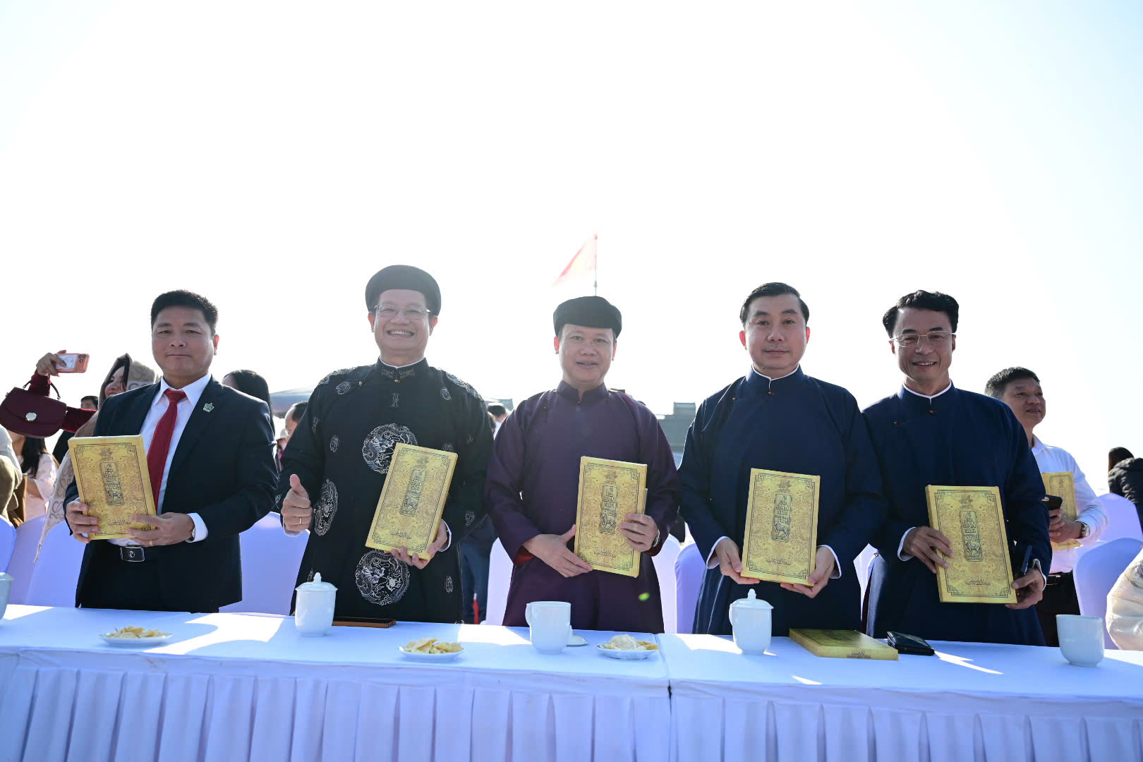 Sau Lễ Ban S&oacute;c l&agrave; ban lịch cho du kh&aacute;ch