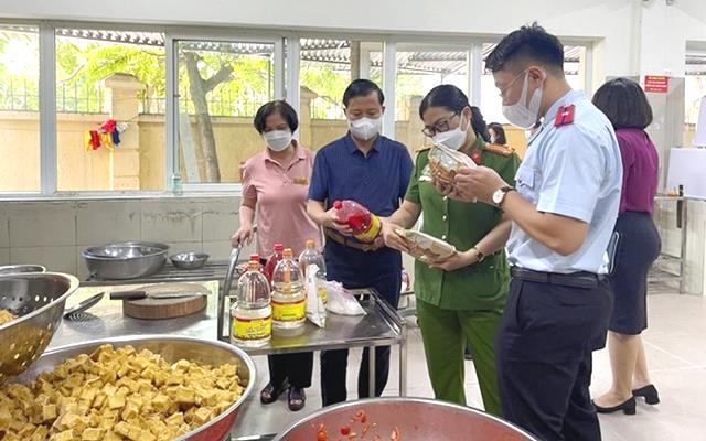 Đà Nẵng triển khai đợt cao điểm về an toàn thực phẩm dịp Tết và Lễ hội Xuân 2026