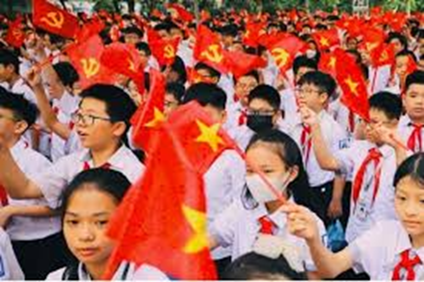 Dấu ấn giáo dục Việt Nam: Miễn học phí từ mầm non đến phổ thông trên phạm vi toàn quốc