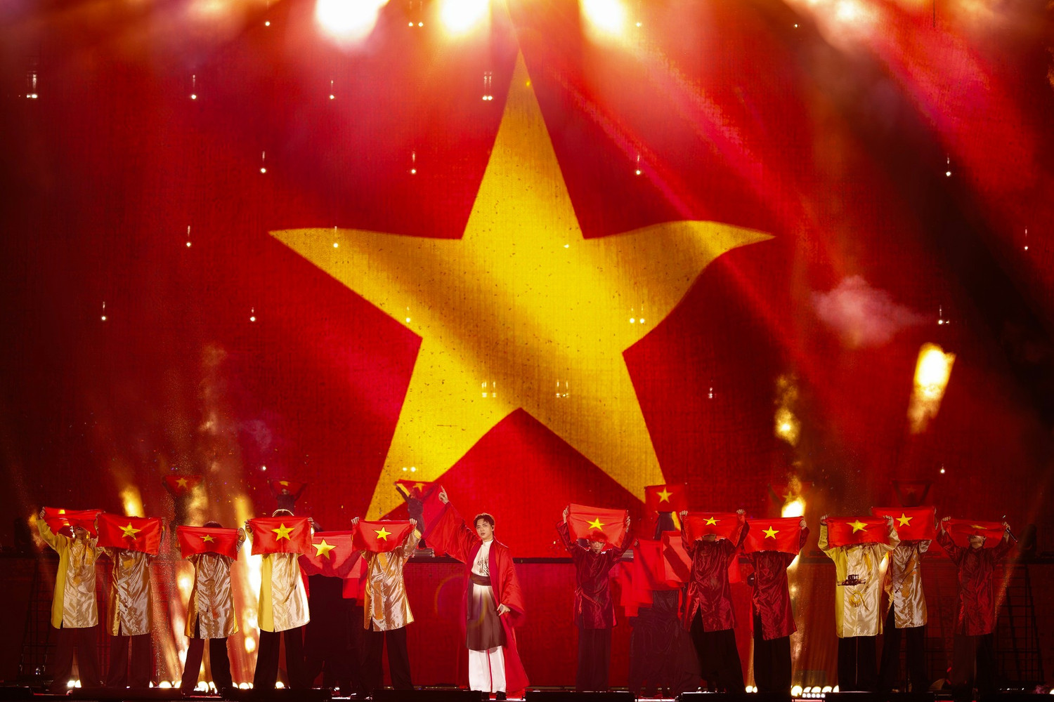 C&aacute;c thế hệ nghệ sĩ trẻ tiếp nối truyền thống.