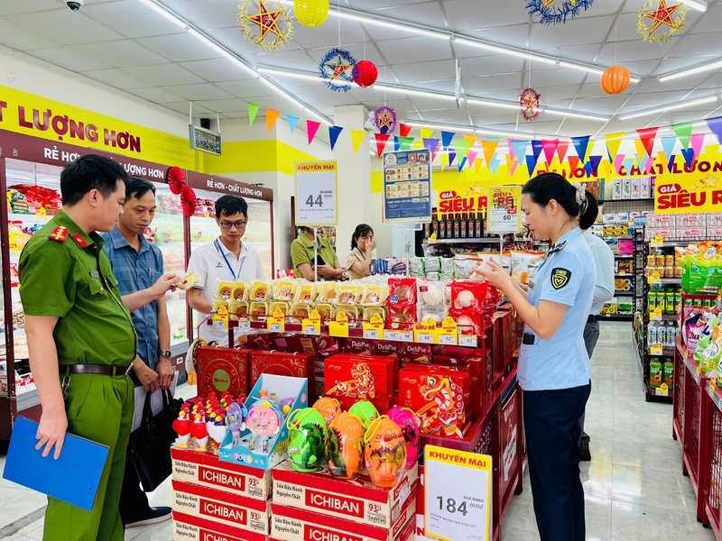 H&agrave; Nội triển khai cao điểm bảo đảm ATTP dịp Tết Nguy&ecirc;n đ&aacute;n v&agrave; m&ugrave;a lễ hội Xu&acirc;n 2026