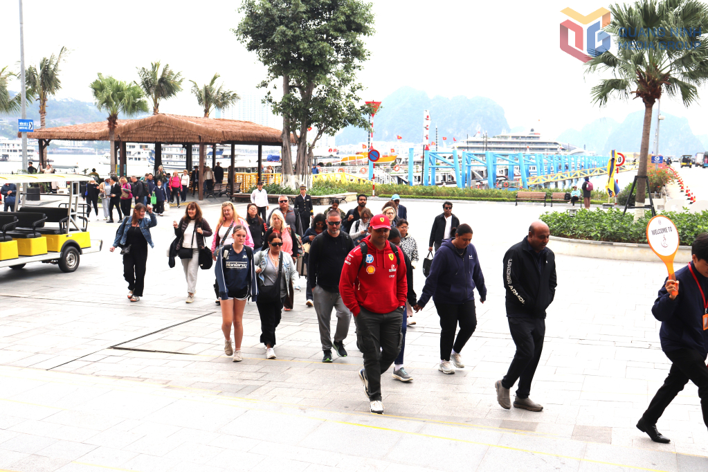 Khoảng 657.000 lượt du khách đến Quảng Ninh dịp lễ