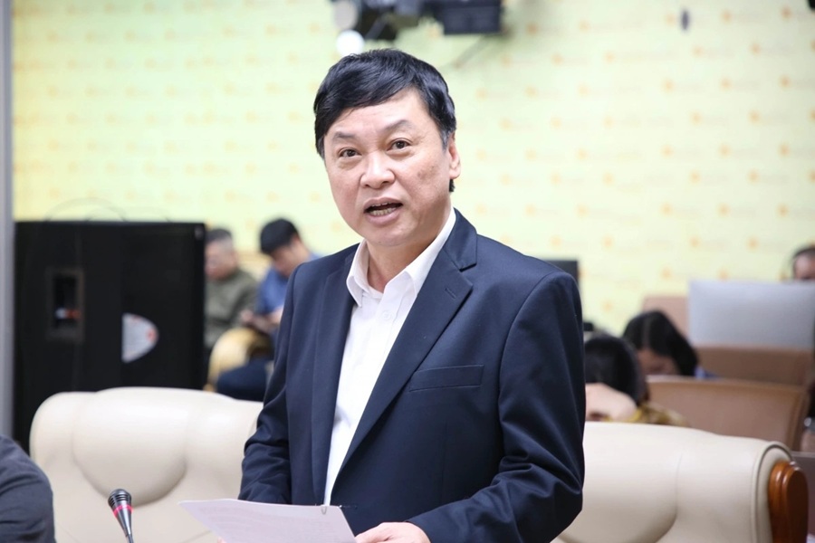 Ph&oacute; Tổng Bi&ecirc;n tập B&aacute;o Đại biểu Nh&acirc;n d&acirc;n L&ecirc; Thanh Kim ph&aacute;t biểu tại tọa đ&agrave;m. (Ảnh: Duy Th&ocirc;ng)