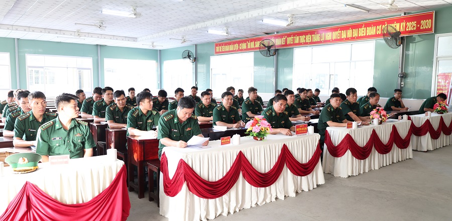 Khai mạc tập huấn khung huấn luyện chiến sĩ mới năm 2026