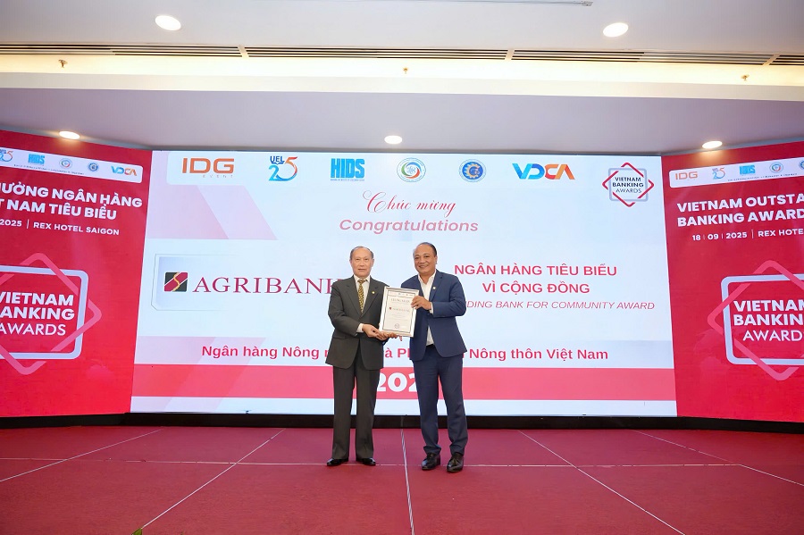 Agribank tiếp tục được vinh danh &ldquo;Ng&acirc;n h&agrave;ng ti&ecirc;u biểu v&igrave; cộng đồng&rdquo; năm 2025