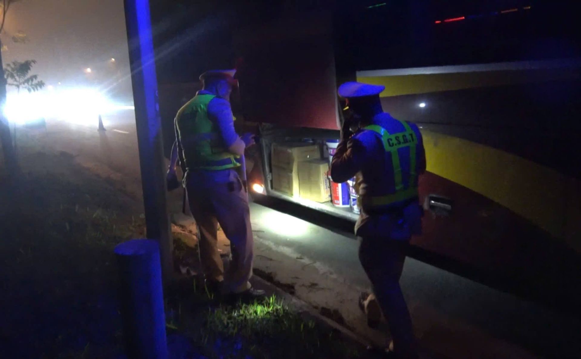 Công an tỉnh Lào Cai phối hợp phát hiện, xử lý hành vi vận chuyển hàng lậu