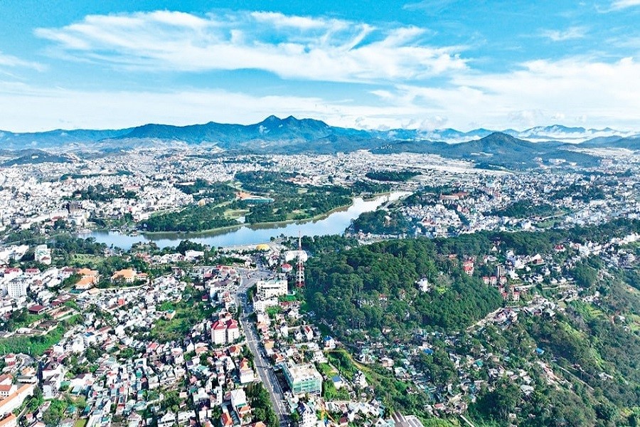 Lâm Đồng: Đặt mục tiêu tốc độ tăng trưởng GRDP năm 2026 đạt 10%