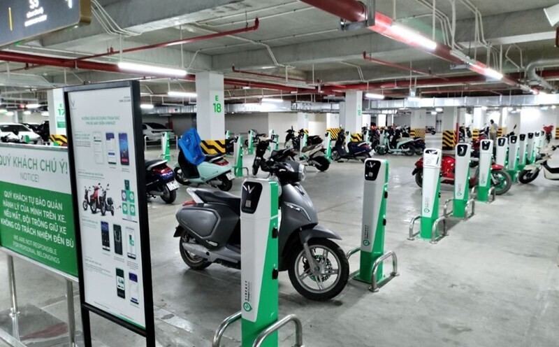 Bộ Xây dựng đề xuất chung cư cần tách riêng khu để xe điện, xe xăng