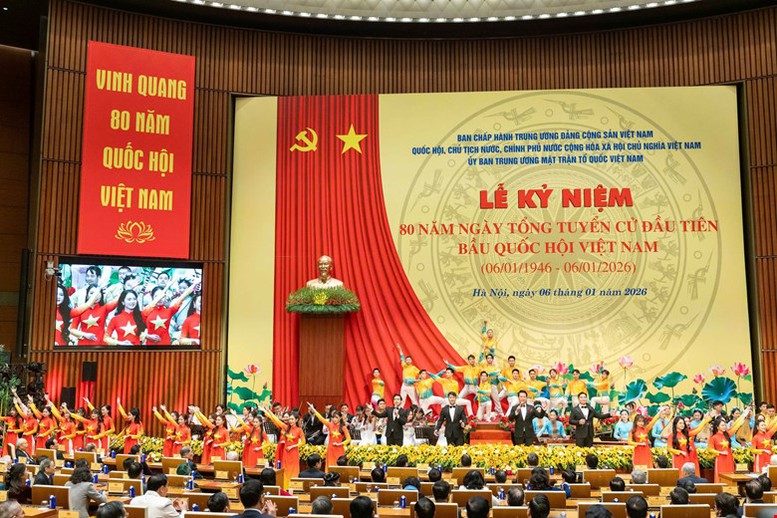 Chương tr&igrave;nh nghệ thuật tại buổi lễ