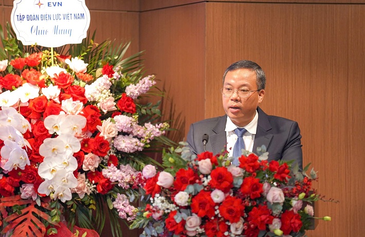 &Ocirc;ng L&ecirc; Hải Đăng, Tổng gi&aacute;m đốc EVNGENCO1 tr&igrave;nh b&agrave;y b&aacute;o c&aacute;o tổng kết c&ocirc;ng t&aacute;c x&acirc;y dựng Đảng, chuy&ecirc;n m&ocirc;n năm 2025 v&agrave; triển khai nhiệm vụ năm 2026