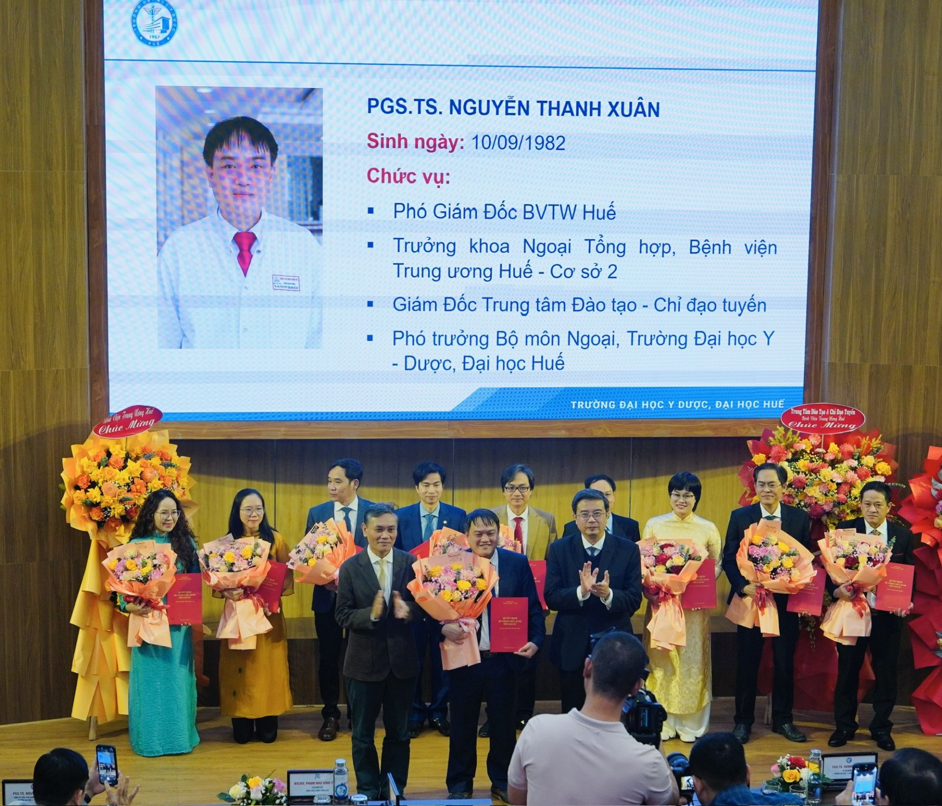 Phó GS, Tiến sĩ Nguyễn Thanh Xuân- Phó giám đốc Bệnh viện Trung ương Huế Phó GS, Tiến sĩ Nguyễn Thanh Xuân- Phó giám đốc Bệnh viện Trung ương Huế