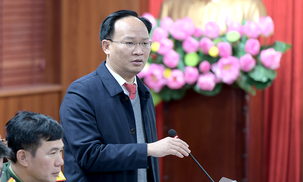 Đồng ch&iacute; Phạm Văn Thịnh ph&aacute;t biểu tại hội nghị.