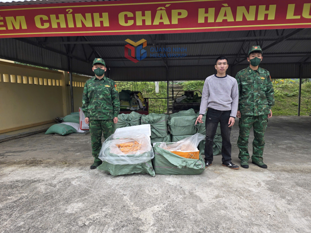 Quảng Ninh bắt giữ đối tượng vận chuyển trái phép 450kg trứng gà non đông lạnh