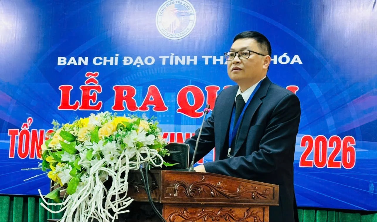 Đồng ch&iacute; Th&aacute;i B&aacute; Minh, Trưởng Thống k&ecirc; tỉnh, Ph&oacute; Trưởng Ban Thường trực Ban chỉ đạo Tổng điều tra kinh tế năm 2026 tỉnh Thanh H&oacute;a ph&aacute;t biểu tại lễ ra qu&acirc;n.