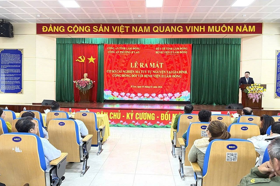 Quang cảnh Lễ ra mắt Cơ sở cai nghiện ma t&uacute;y tự nguyện tại gia đ&igrave;nh, cộng đồng tại Bệnh viện II L&acirc;m Đồng. Ảnh BV