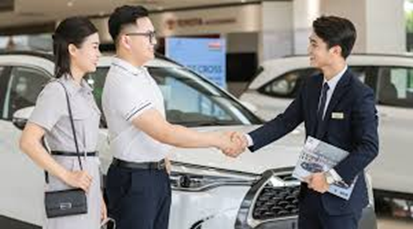 Kinh nghiệm mua xe cuối năm 2026: Chiến lược tài chính và lựa chọn thông minh