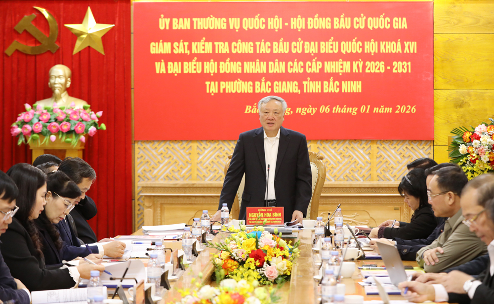 Phó Thủ tướng Thường trực Chính phủ Nguyễn Hòa Bình giám sát, kiểm tra công tác chuẩn bị bầu cử tại Bắc Ninh