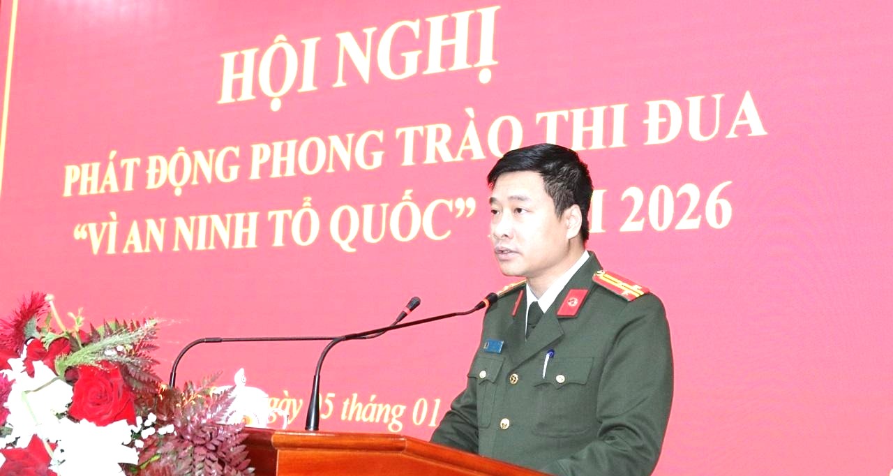 Thượng t&aacute; Vũ Thanh T&ugrave;ng, Ủy vi&ecirc;n Ban Thường vụ Tỉnh ủy, B&iacute; thư Đảng ủy, Gi&aacute;m đốc C&ocirc;ng an tỉnh ph&aacute;t biểu bế mạc hội nghị